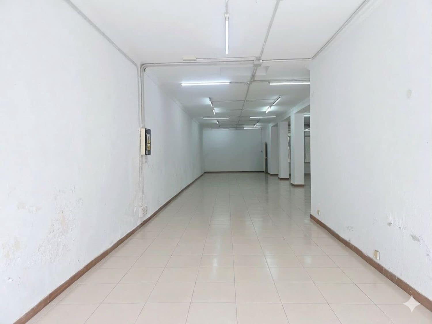 Commercial for sale in Las Palmas de Gran Canaria - € 387,000 (Ref: 9679400)