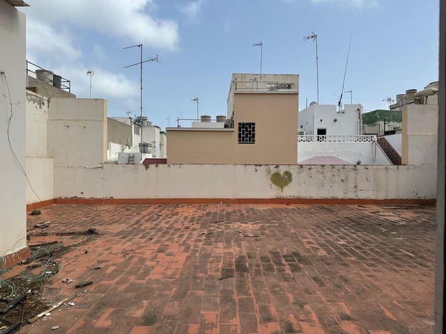 6 sovrum Hus till salu i Arenales - Lugo - Avda. Marítima, Las Palmas de Gran Canaria med garage - 495 000 € (Ref: 9679401)