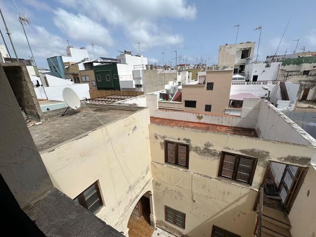 6 sovrum Hus till salu i Arenales - Lugo - Avda. Marítima, Las Palmas de Gran Canaria med garage - 495 000 € (Ref: 9679401)