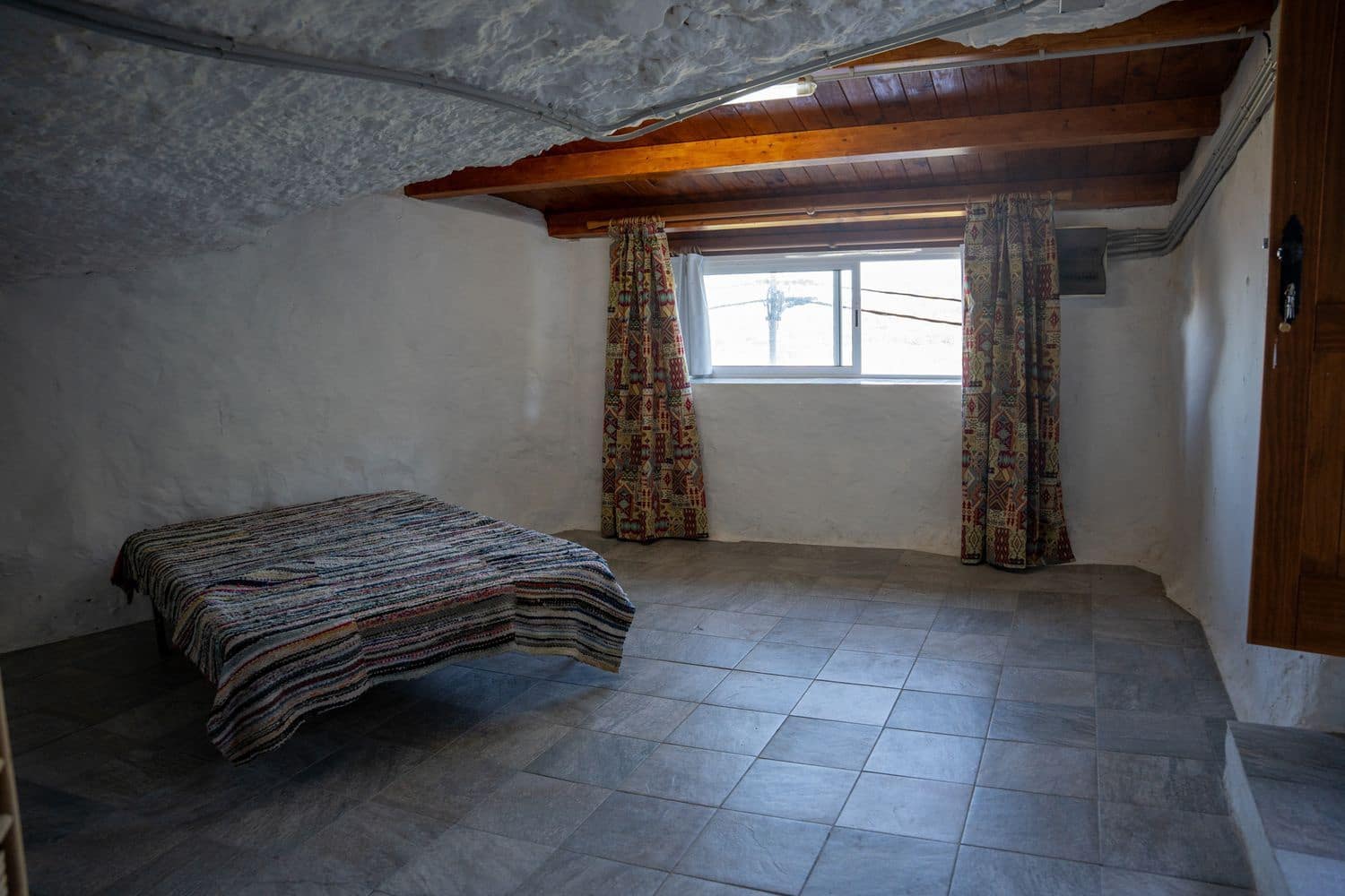 4 bedroom Finca/Country House for sale in Moya with garage - € 80,000 (Ref: 9694636)