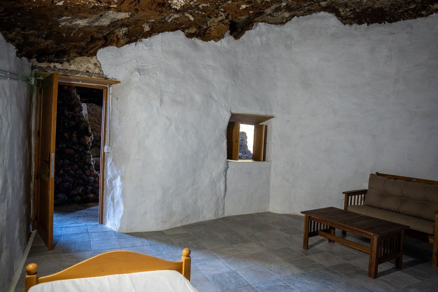 4 bedroom Finca/Country House for sale in Moya with garage - € 80,000 (Ref: 9694636)