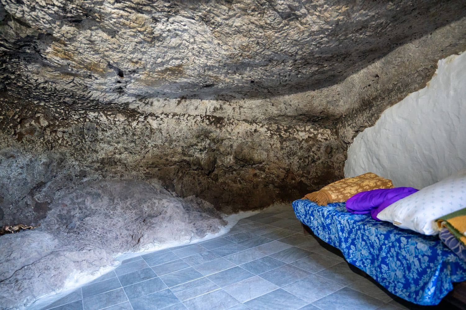 4 bedroom Finca/Country House for sale in Moya with garage - € 80,000 (Ref: 9694636)