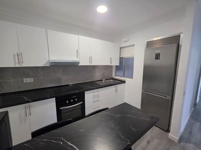 3 makuuhuone Huoneisto myytävänä paikassa Carretera Centro, Las Palmas de Gran Canaria mukana 
autotalli - 154 500 € (Ref: 9694637)