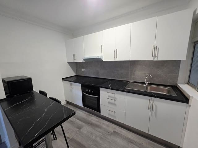 3 makuuhuone Huoneisto myytävänä paikassa Carretera Centro, Las Palmas de Gran Canaria mukana 
autotalli - 154 500 € (Ref: 9694637)
