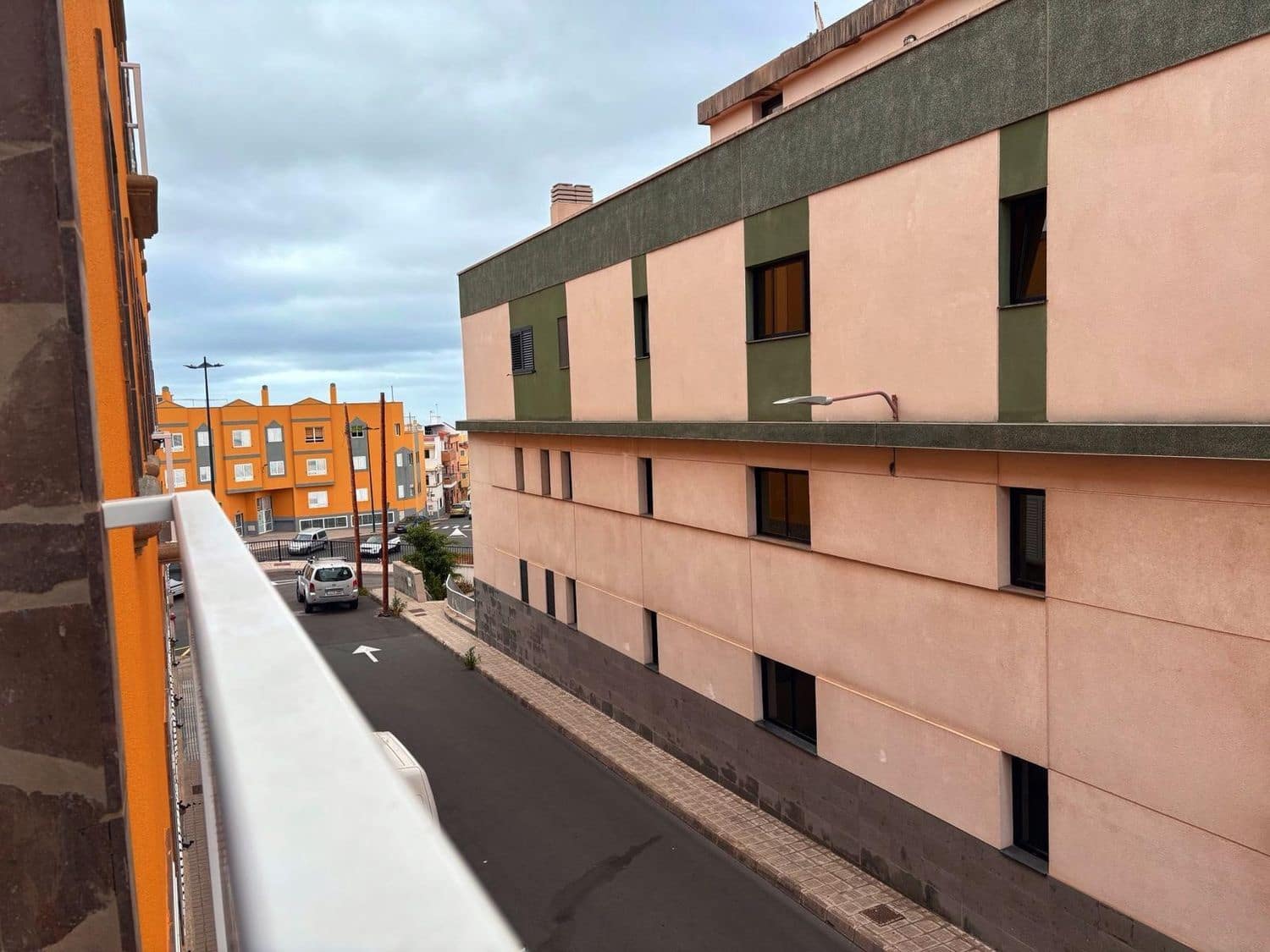 2 bedroom Apartment for rent in Arucas with garage - € 800 (Ref: 9694638)