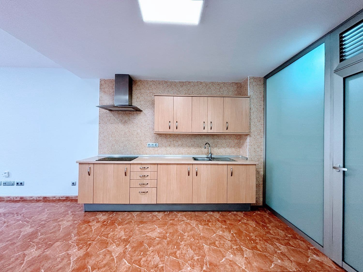 2 bedroom Apartment for rent in Arucas with garage - € 800 (Ref: 9694638)