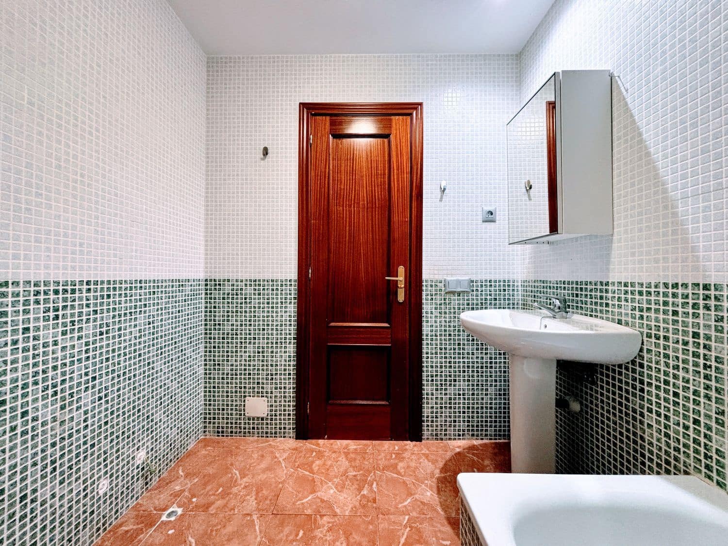 2 bedroom Apartment for rent in Arucas with garage - € 800 (Ref: 9694638)