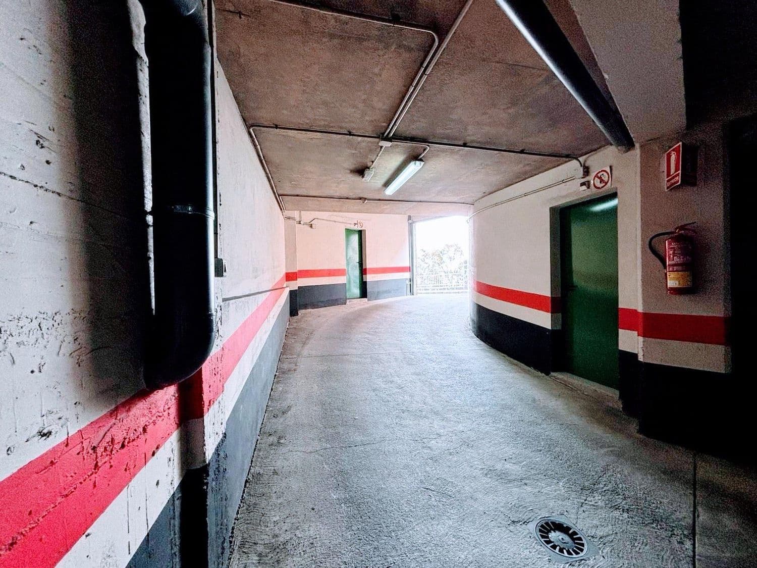 2 bedroom Apartment for rent in Arucas with garage - € 800 (Ref: 9694638)