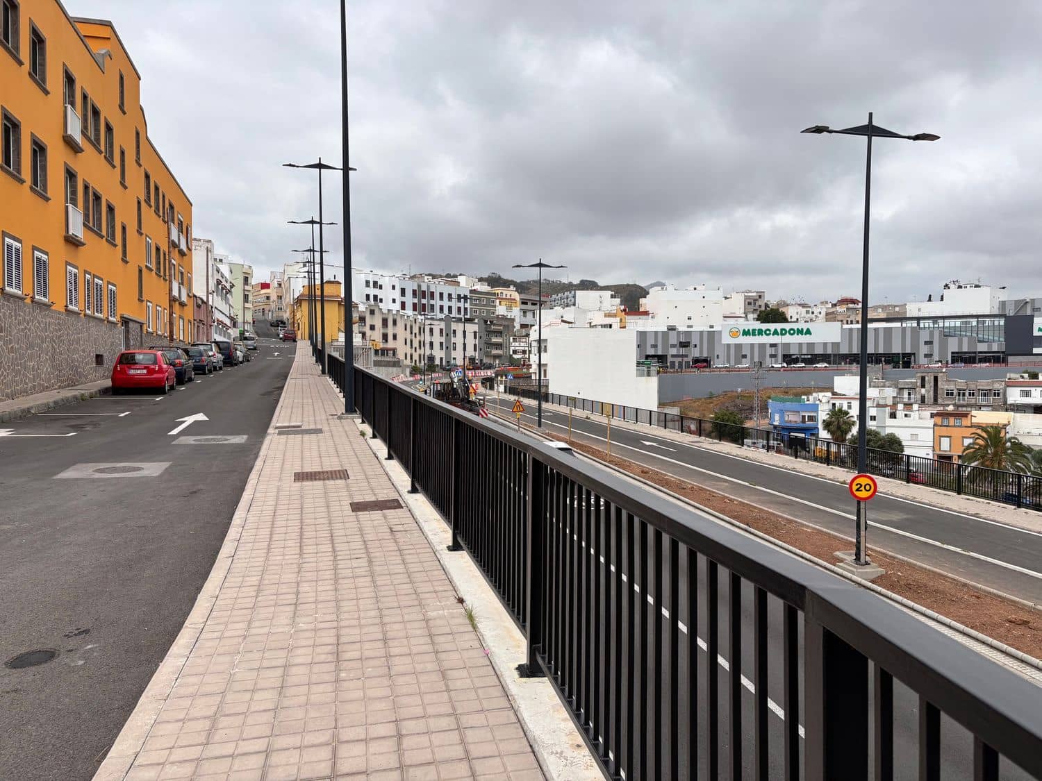 2 bedroom Apartment for rent in Arucas with garage - € 800 (Ref: 9694638)