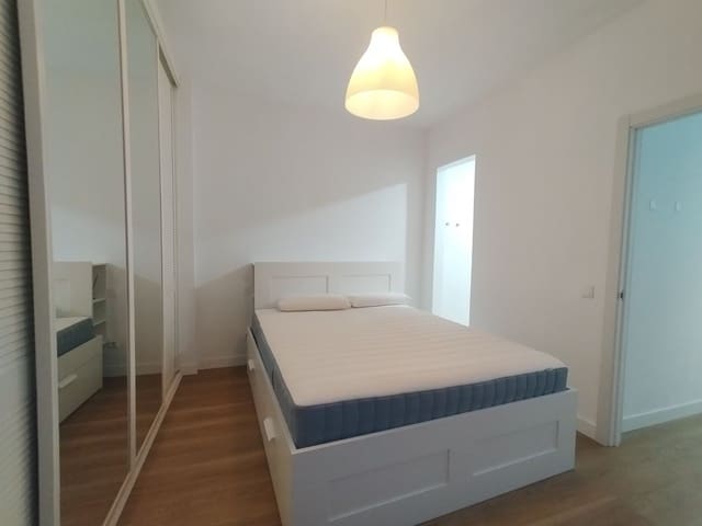 2 slaapkamer Appartement te huur in Guanarteme, Las Palmas de Gran Canaria met garage - € 1.350 (Ref: 9694639)