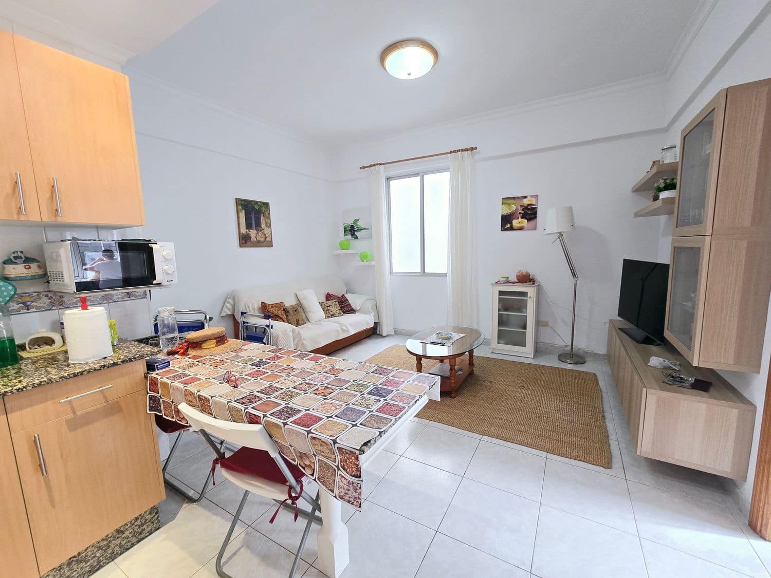 1 bedroom Apartment for rent in Las Palmas de Gran Canaria with garage - € 900 (Ref: 9697943)