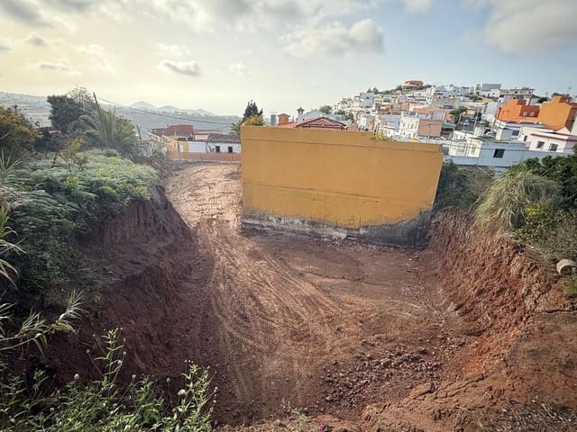 Terreno Non Edificato in vendita in Firgas - 156.000 € (Rif: 9697944)