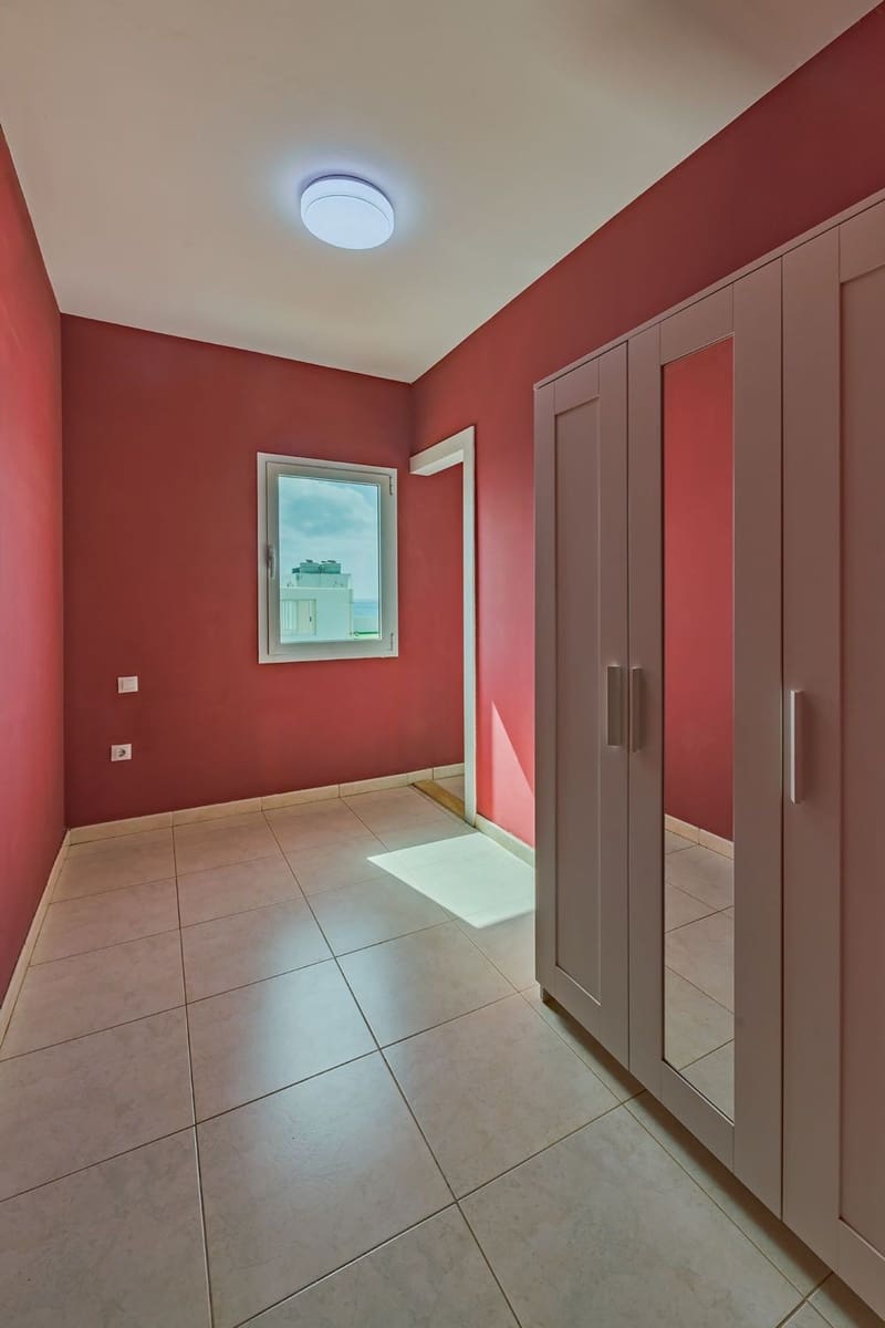 3 bedroom Apartment for sale in Puerto del Rosario with garage - € 173,000 (Ref: 9700348)