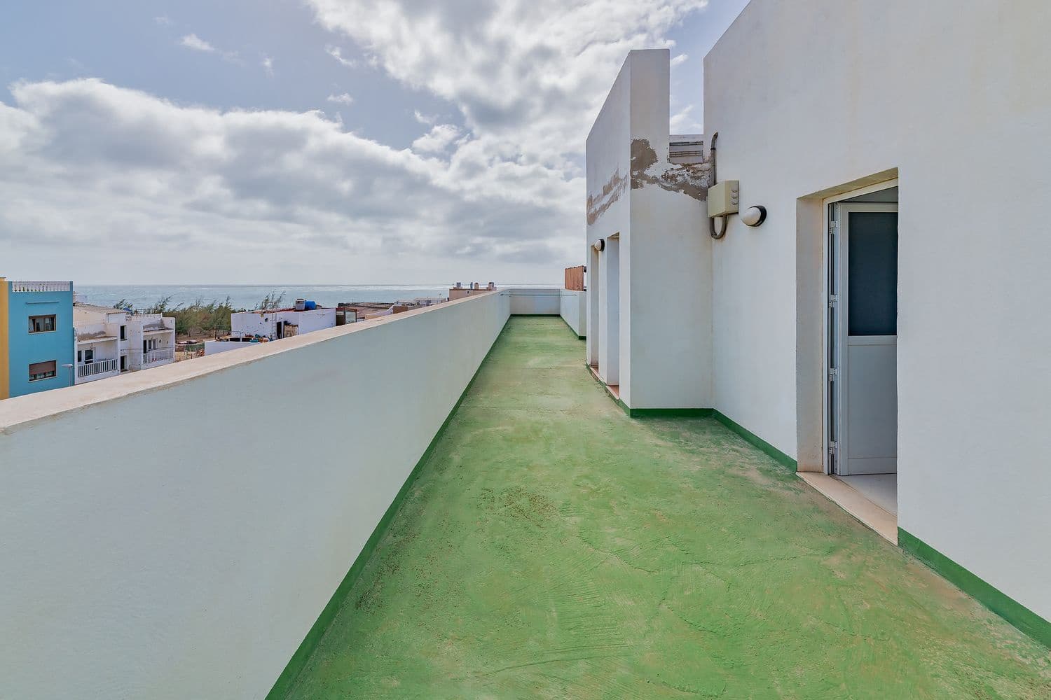 3 bedroom Apartment for sale in Puerto del Rosario with garage - € 173,000 (Ref: 9700348)