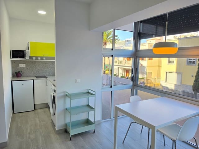 Apartment zu vermieten in Ciudad Jardín, Las Palmas de Gran Canaria mit Garage - 850 € (Ref: 9700349)