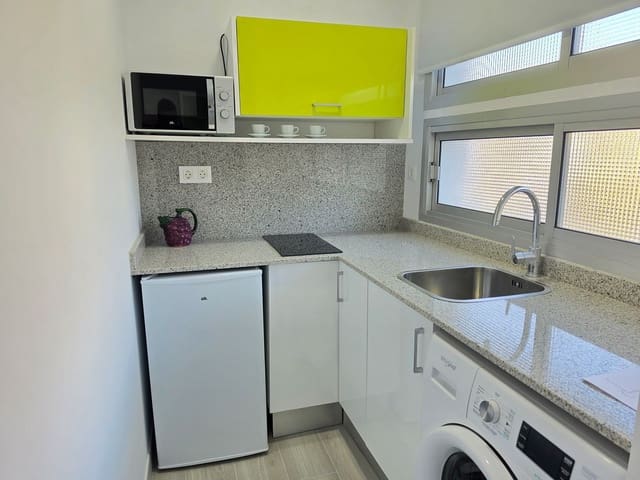 Apartment zu vermieten in Ciudad Jardín, Las Palmas de Gran Canaria mit Garage - 850 € (Ref: 9700349)