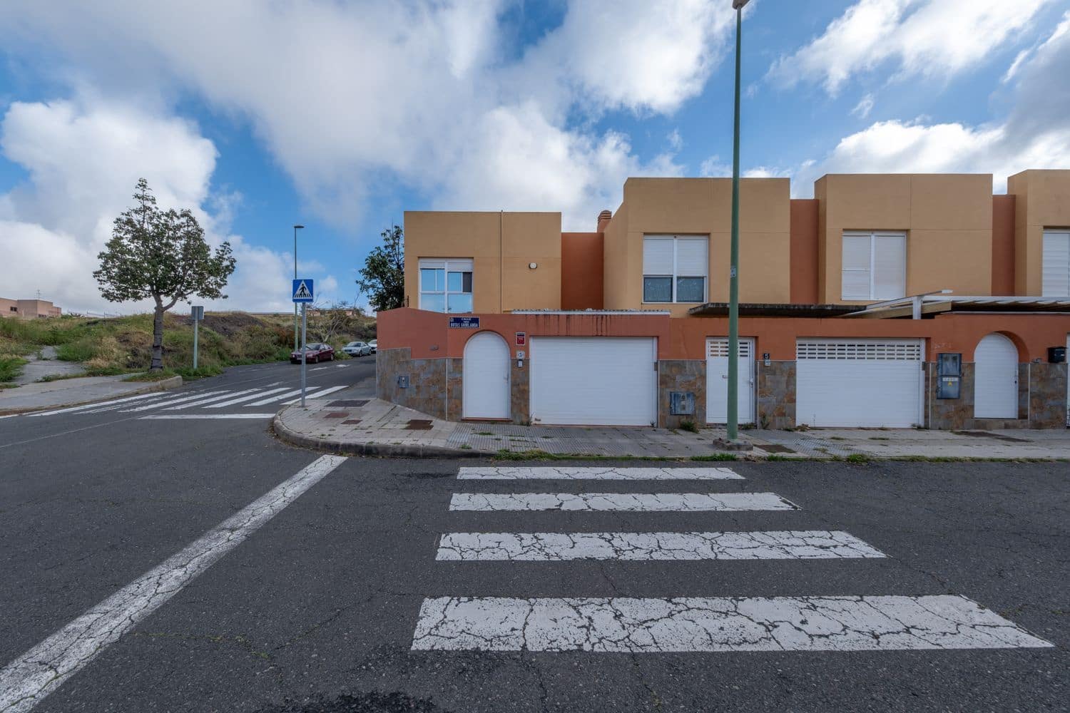 3 bedroom Townhouse for sale in Las Palmas de Gran Canaria with garage - € 365,000 (Ref: 9721036)