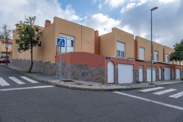 3 makuuhuone Omakotitalo myytävänä paikassa Tamaraceite, Las Palmas de Gran Canaria mukana 
autotalli - 365 000 € (Ref: 9721036)