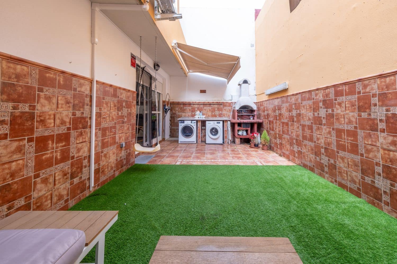 3 bedroom Townhouse for sale in Las Palmas de Gran Canaria with garage - € 365,000 (Ref: 9721036)