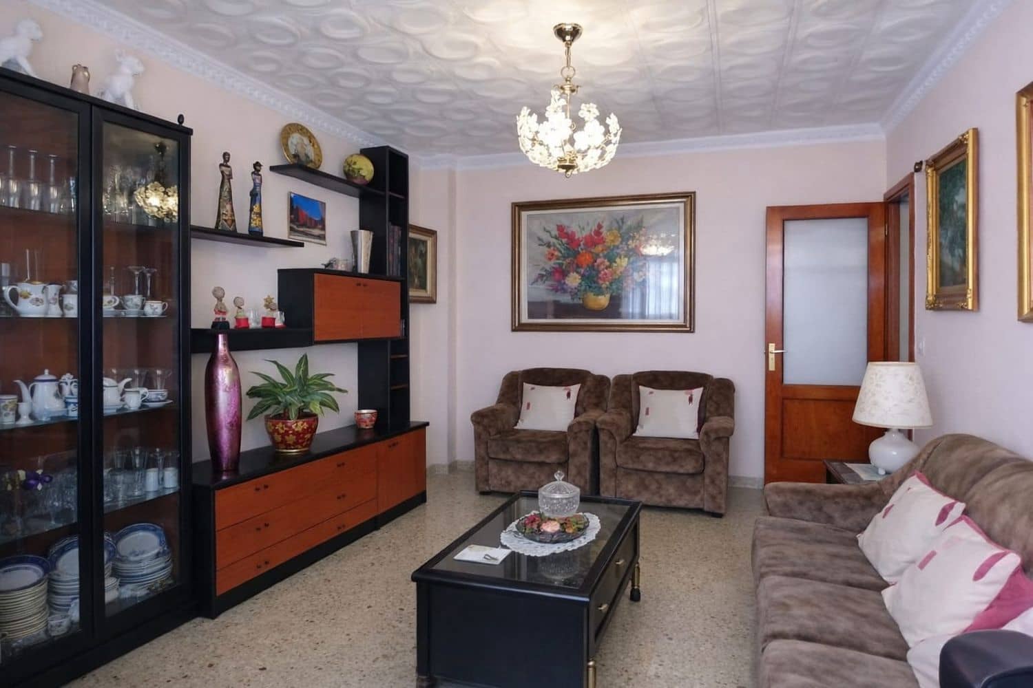 4 bedroom Apartment for sale in Las Palmas de Gran Canaria with garage - € 330,000 (Ref: 9731631)