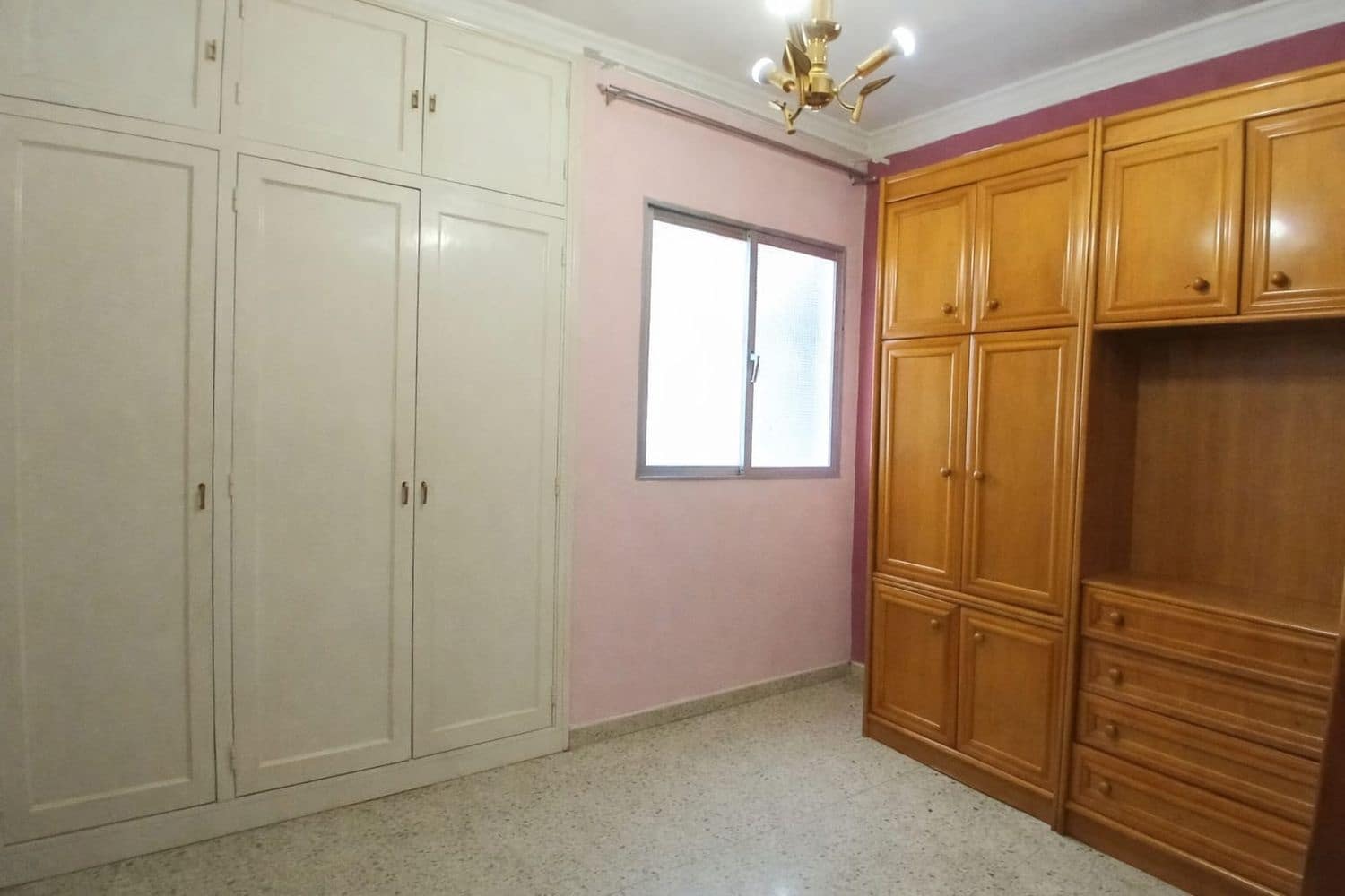 4 bedroom Apartment for sale in Las Palmas de Gran Canaria with garage - € 330,000 (Ref: 9731631)