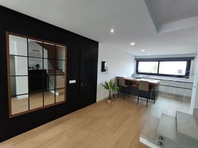 3 sypialnia Dom na sprzedaż w Santa María de Guía de Gran Canaria z garażem - 429 000 € (Ref: 9731632)