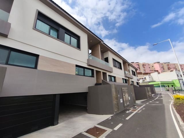 3 soverom Hus til salgs i Santa María de Guía de Gran Canaria med garasje - € 415 000 (Ref: 9731632)
