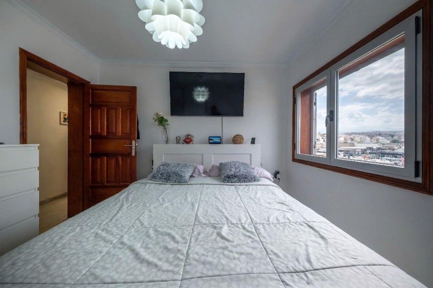 3 bedroom Apartment for sale in Las Palmas de Gran Canaria with garage - € 212,500 (Ref: 9731633)