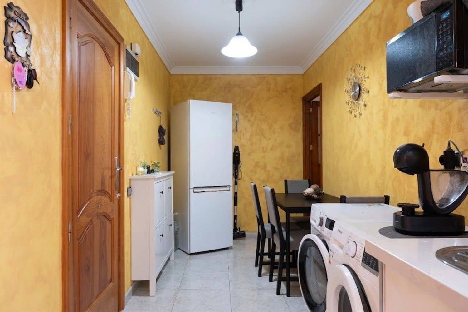 3 bedroom Apartment for sale in Las Palmas de Gran Canaria with garage - € 212,500 (Ref: 9731633)