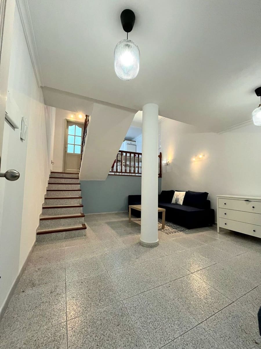 4 Zimmer Haus zu verkaufen in Las Palmas de Gran Canaria mit Garage - 260.000 € (Ref: 9743092)