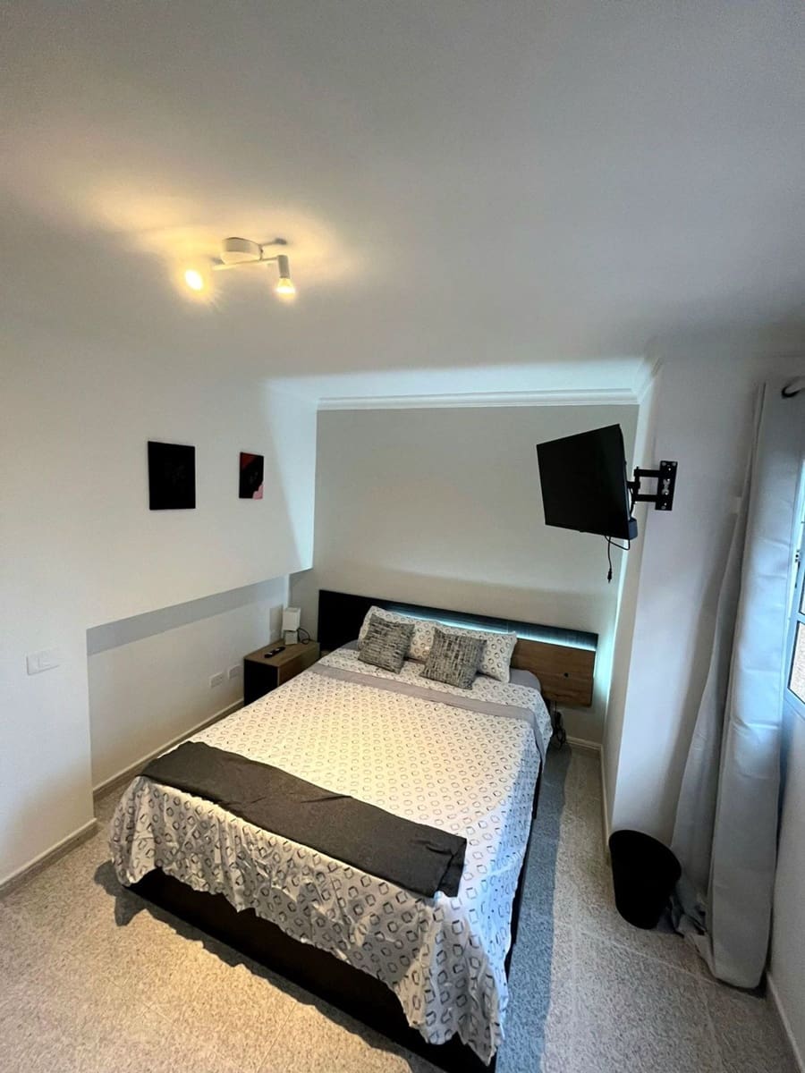 4 Zimmer Haus zu verkaufen in Las Palmas de Gran Canaria mit Garage - 260.000 € (Ref: 9743092)