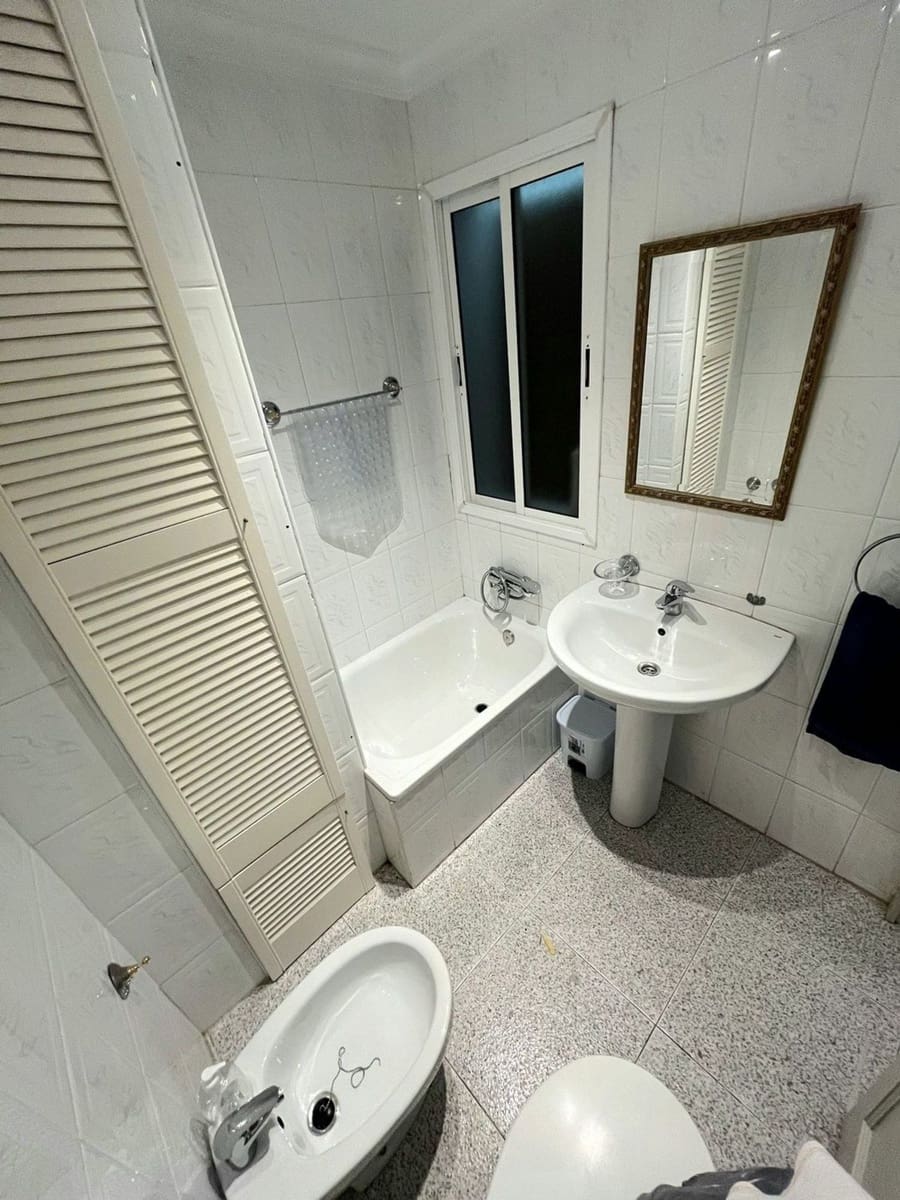 4 Zimmer Haus zu verkaufen in Las Palmas de Gran Canaria mit Garage - 260.000 € (Ref: 9743092)