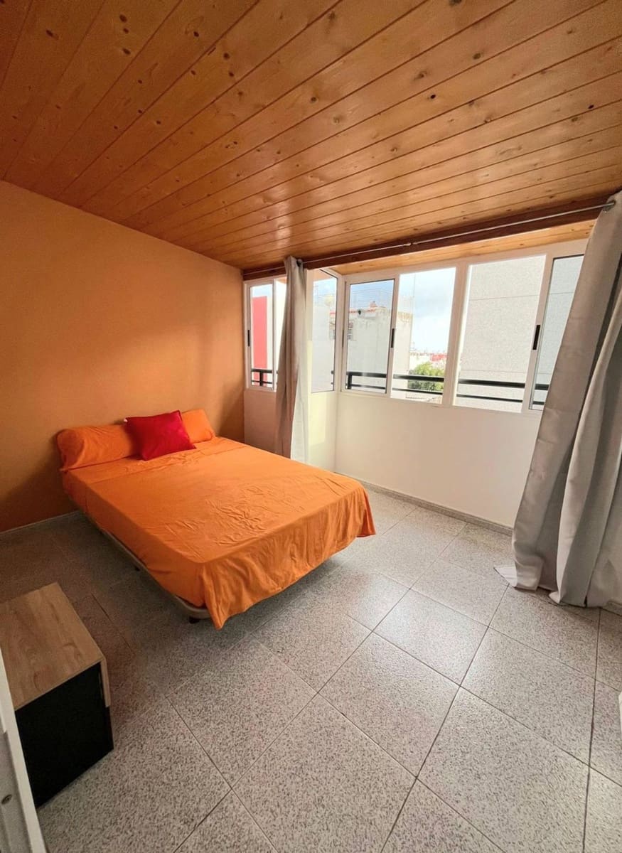 4 Zimmer Haus zu verkaufen in Las Palmas de Gran Canaria mit Garage - 260.000 € (Ref: 9743092)