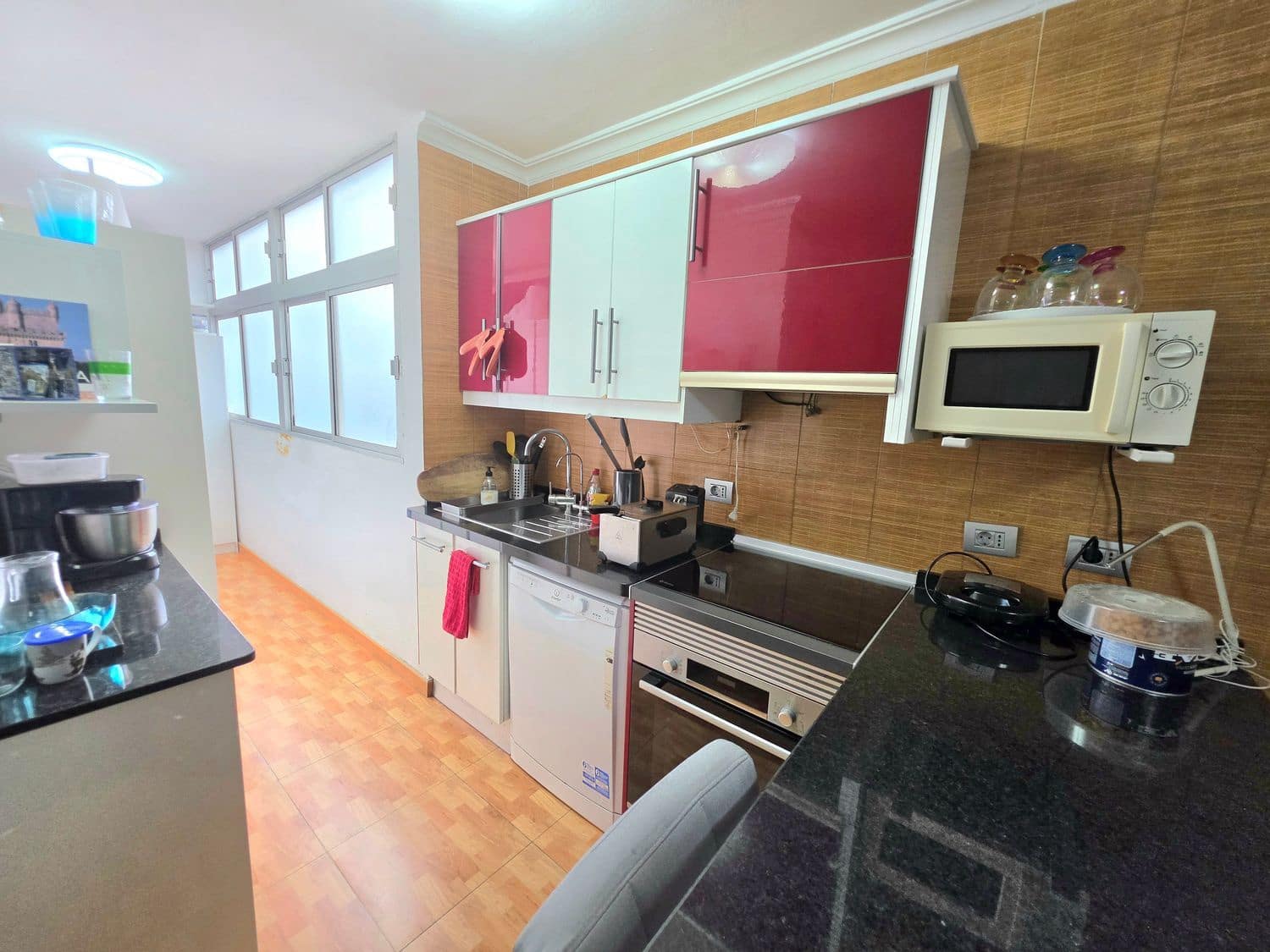2 soverom Leilighet til salgs i Las Palmas de Gran Canaria med garasje - € 280 000 (Ref: 9751516)