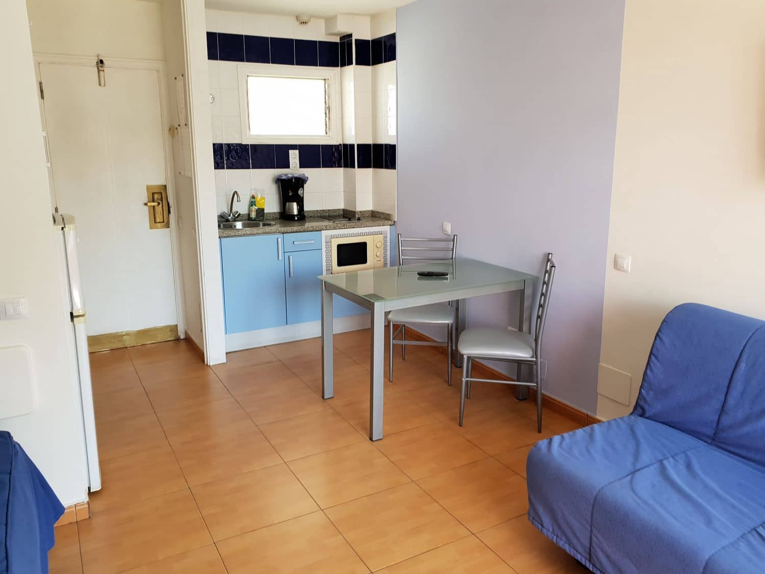 Apartament na sprzedaż w Las Palmas de Gran Canaria z basenem garażem - 170 000 € (Ref: 9770247)