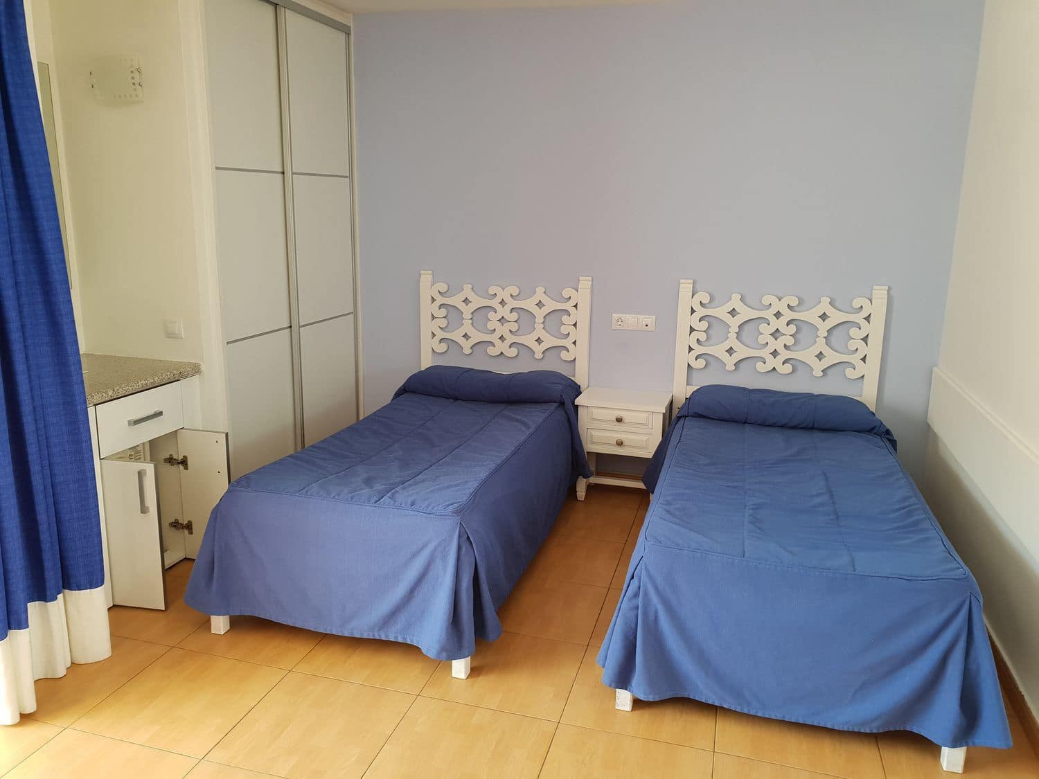 Apartament na sprzedaż w Las Palmas de Gran Canaria z basenem garażem - 170 000 € (Ref: 9770247)