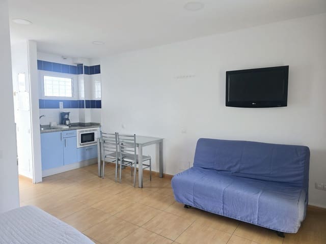 Apartment for sale in Playa del Inglés, San Bartolomé de Tirajana with pool garage - € 160,000 (Ref: 9770247)