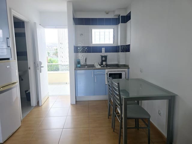 Apartment for sale in Playa del Inglés, San Bartolomé de Tirajana with pool garage - € 160,000 (Ref: 9770247)