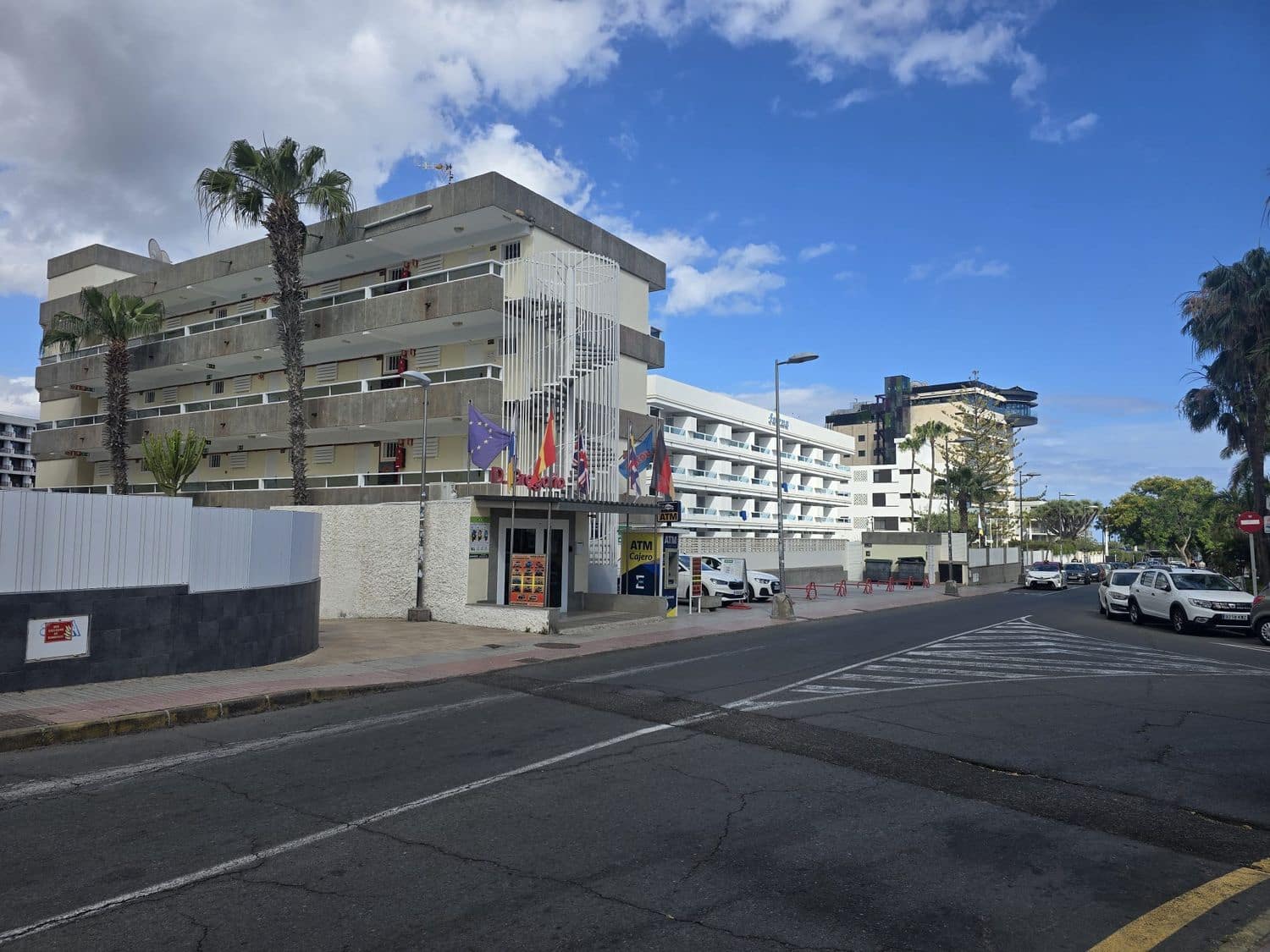 Apartamento para venda em Playa del Ingles com piscina garagem - 160 000 € (Ref: 9770247)
