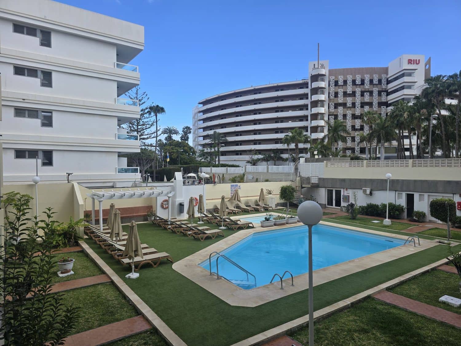 Apartamento para venda em Playa del Ingles com piscina garagem - 160 000 € (Ref: 9770247)