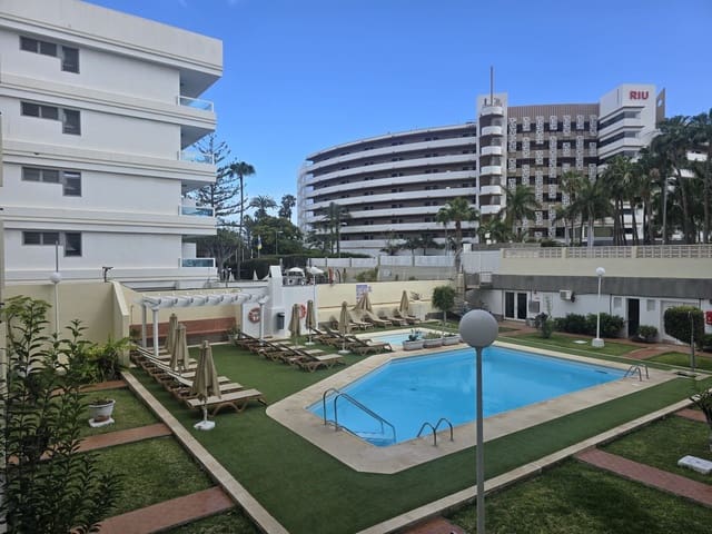 Apartment for sale in Playa del Inglés, San Bartolomé de Tirajana with pool garage - € 160,000 (Ref: 9770247)