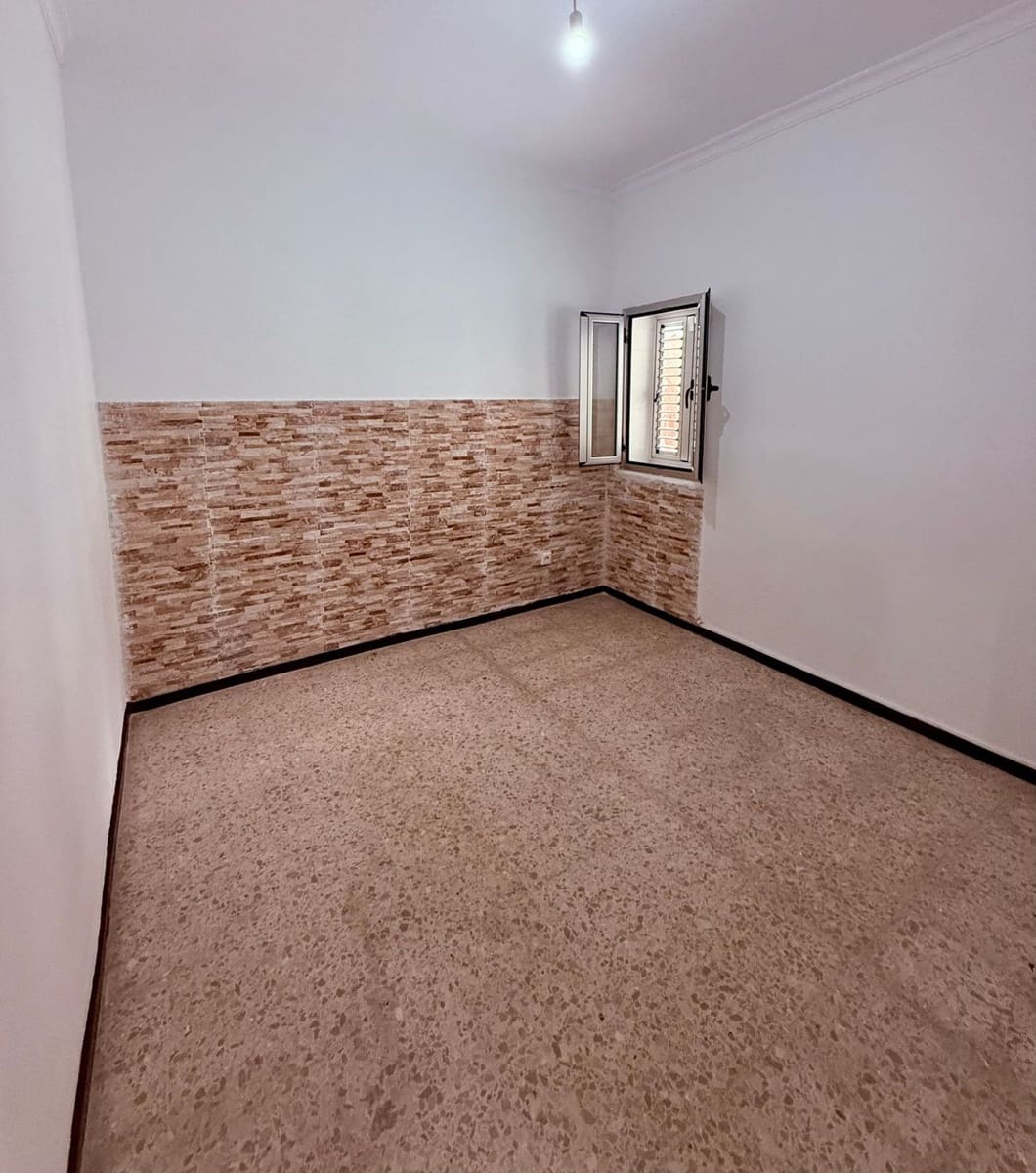 3 makuuhuone Huoneisto myytävänä paikassa Las Palmas de Gran Canaria mukana 
autotalli - 140 000 € (Ref: 9770248)