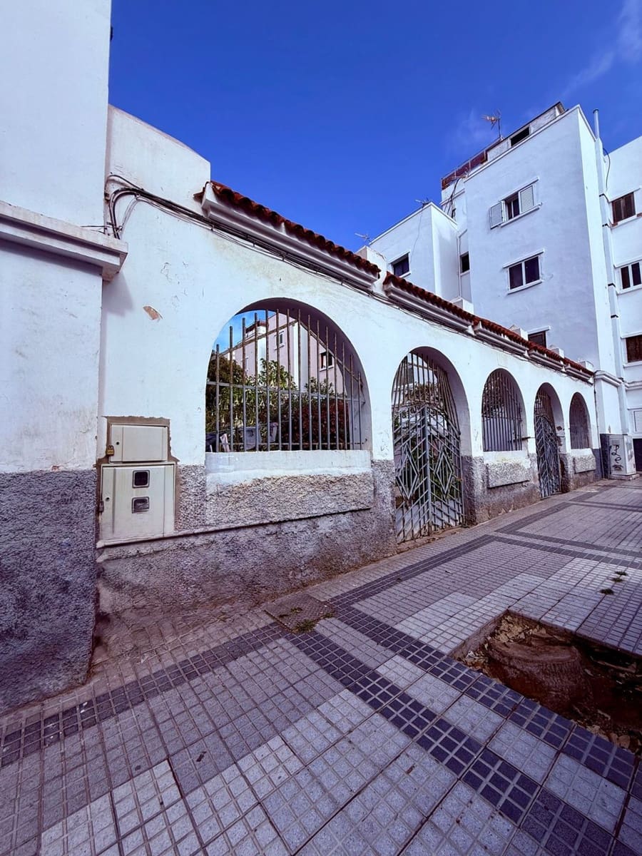 3 makuuhuone Huoneisto myytävänä paikassa Las Palmas de Gran Canaria mukana 
autotalli - 140 000 € (Ref: 9770248)