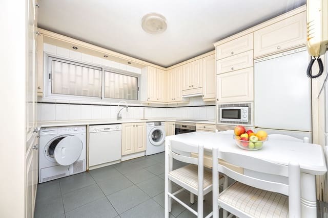 2 quarto Apartamento para venda em Ciudad Jardín, Las Palmas de Gran Canaria com garagem - 350 000 € (Ref: 9795776)
