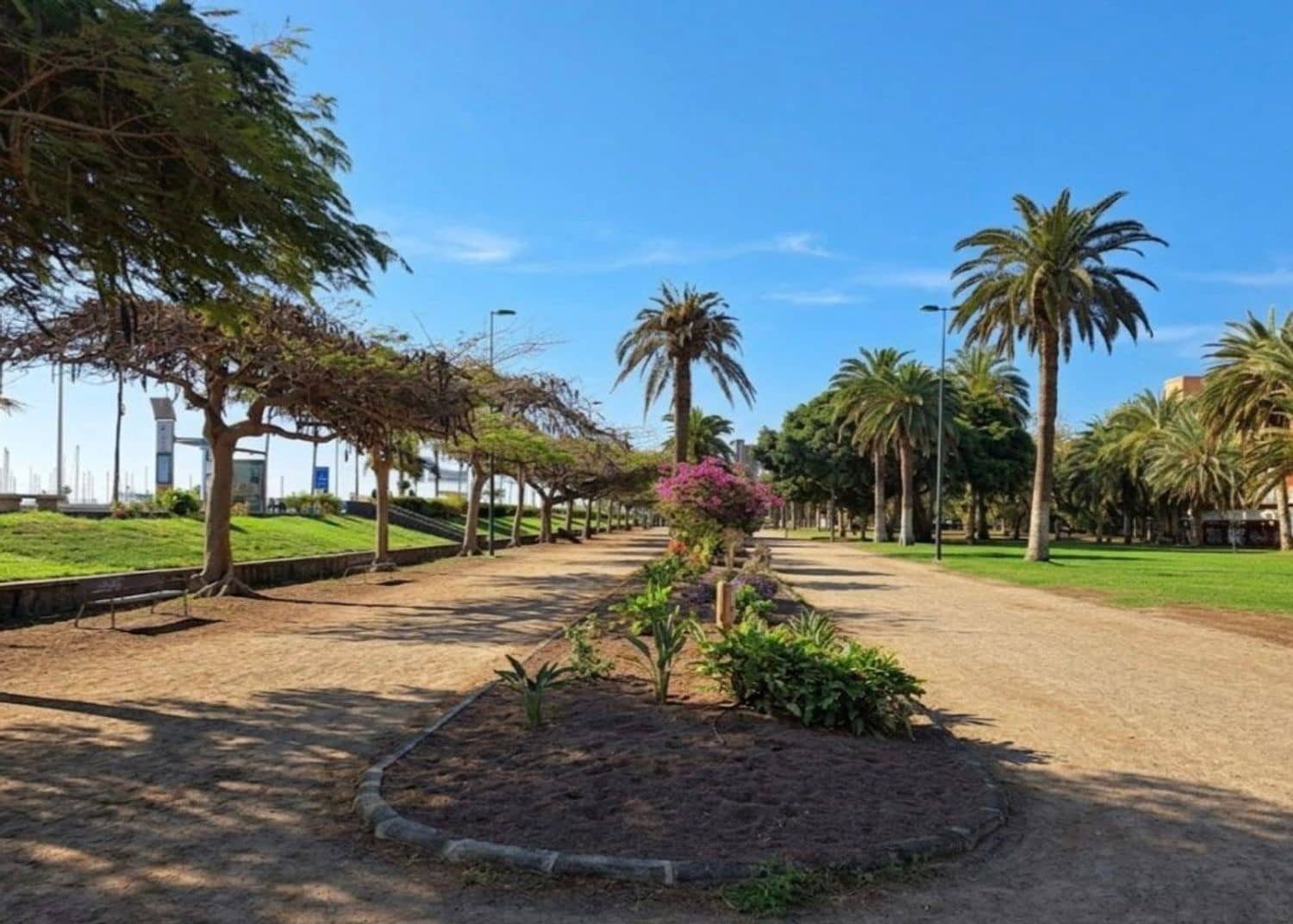 2 soveværelse Lejlighed til salg i Las Palmas de Gran Canaria med garage - € 350.000 (Ref: 9795776)