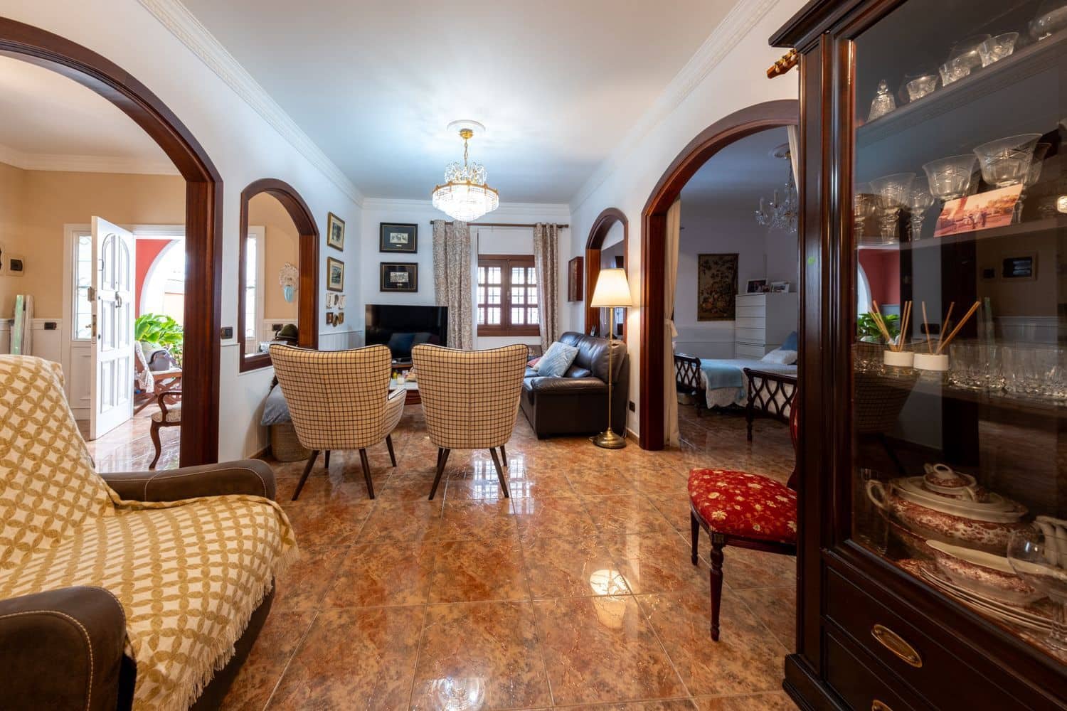 5 bedroom Townhouse for sale in Las Palmas de Gran Canaria with garage - € 490,000 (Ref: 9807515)