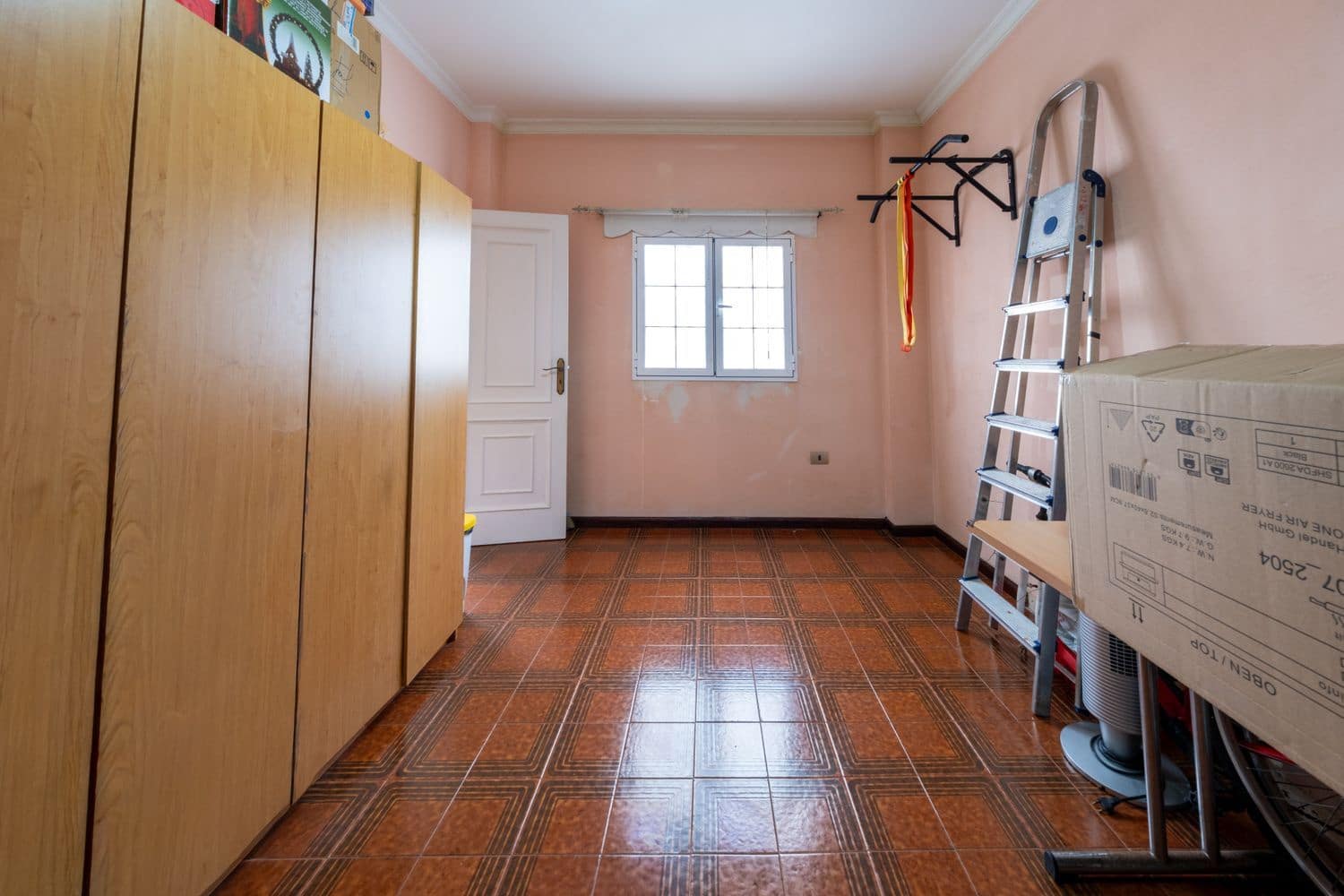 5 bedroom Townhouse for sale in Las Palmas de Gran Canaria with garage - € 490,000 (Ref: 9807515)