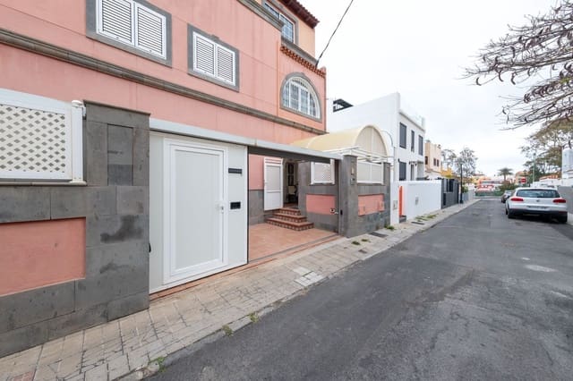 5 bedroom Townhouse for sale in Altavista - Don Zoilo, Las Palmas de Gran Canaria with garage - € 490,000 (Ref: 9807515)