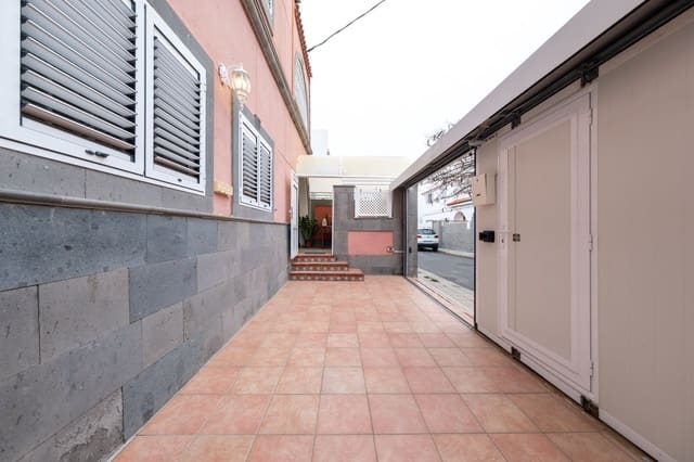 5 bedroom Townhouse for sale in Altavista - Don Zoilo, Las Palmas de Gran Canaria with garage - € 490,000 (Ref: 9807515)
