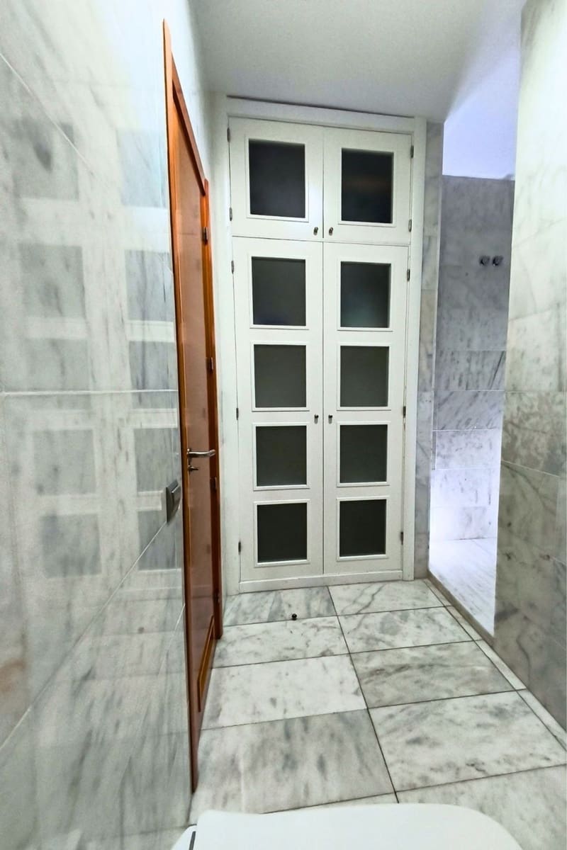 3 Zimmer Apartment zu verkaufen in Las Palmas de Gran Canaria mit Garage - 600.000 € (Ref: 9810875)